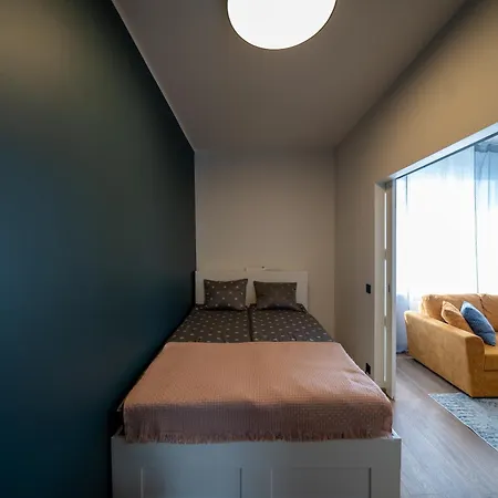 Trendy Kentmanni, Center * Reval